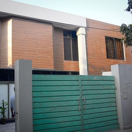לאהור Mall View Hotel Gulberg מראה חיצוני תמונה