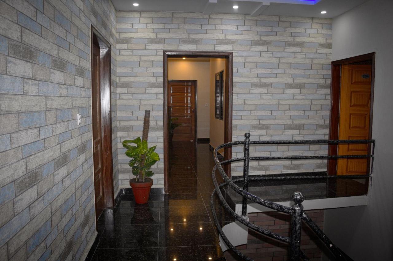 לאהור Mall View Hotel Gulberg מראה חיצוני תמונה